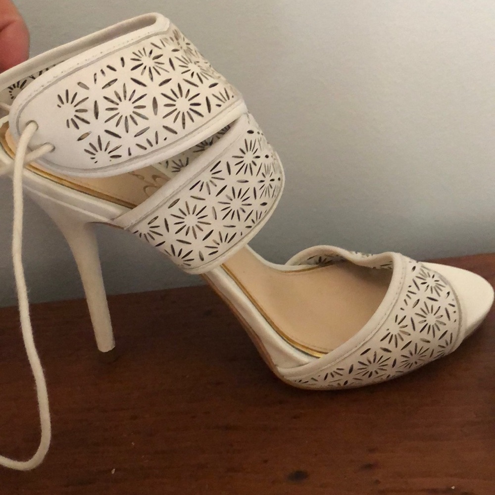 Jessica Simpson Gorgeous White Heels 8.5